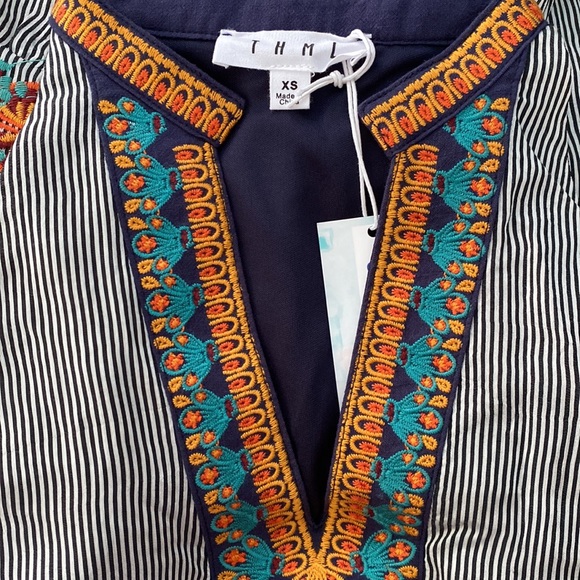 V-Neck Halter Embroidered Dress - Picture 4 of 8